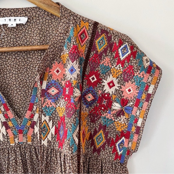 THML Multicolor Floral Embroidered Blouse Size Medium EUC - Picture 7 of 16